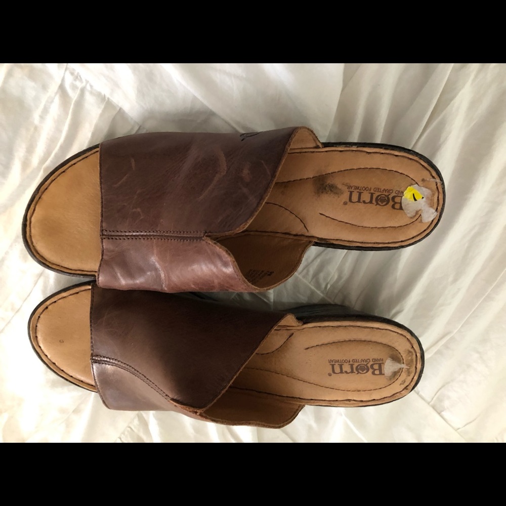 Born slip on sandals size 9